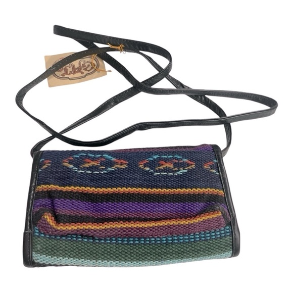 Woven colorful Wallet Shoulder Purse
Crossbody India Handmade By Women Artists - Picture 2 of 9